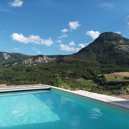 Un Petit Coin De Paradis Orpierre Esterno foto