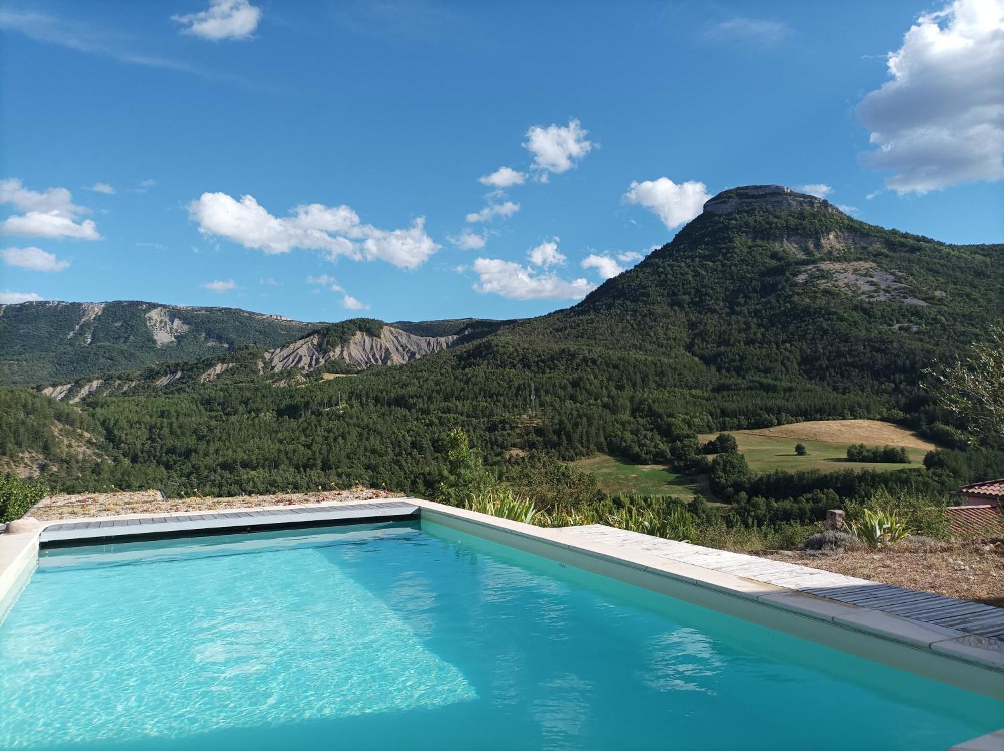 Un Petit Coin De Paradis Orpierre Esterno foto